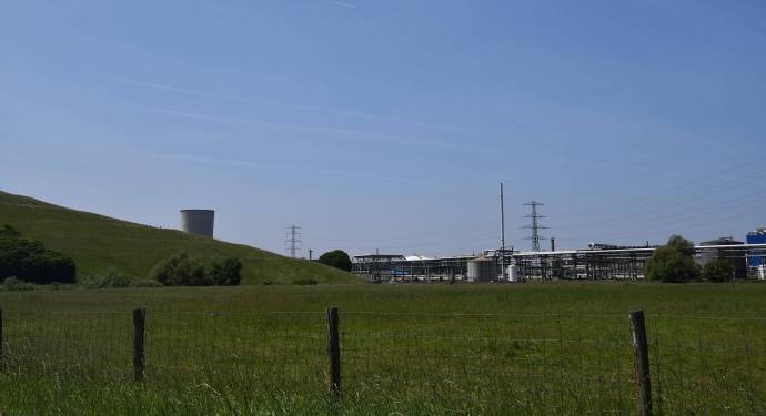 Natuur en fabrieken op Chemelot